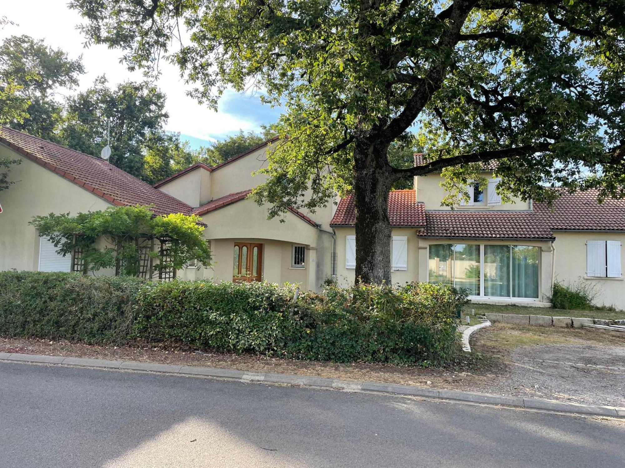 Chambre D'Hote L'Oree Des Buis Vouillé Kültér fotó