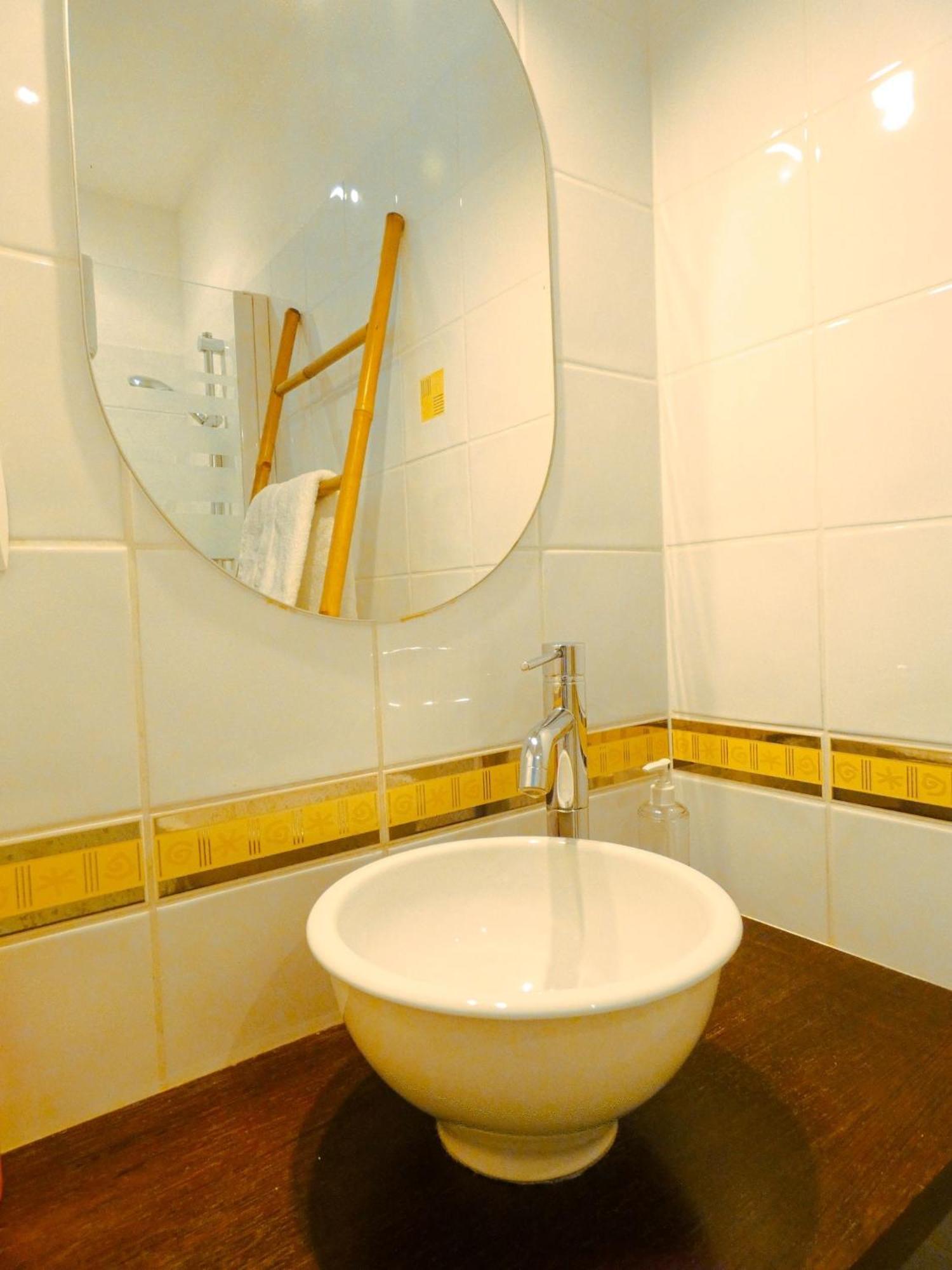 Chambre D'Hote L'Oree Des Buis Vouillé Kültér fotó