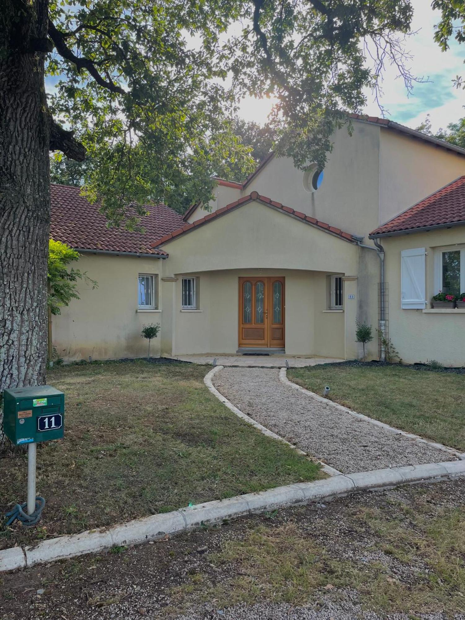 Chambre D'Hote L'Oree Des Buis Vouillé Kültér fotó